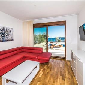 5 Bedroom Beachfront Villa with Pool in Kastel Stafilic near Trogir, Sleeps 10